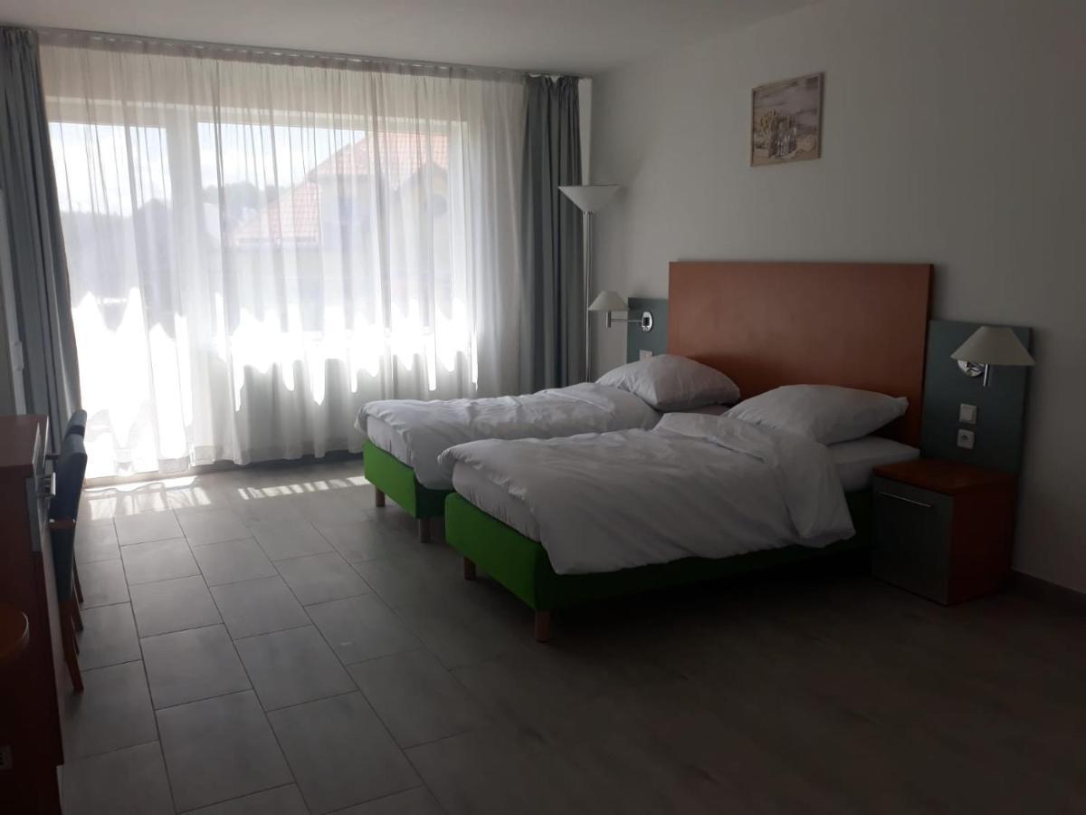 Lema Pokoje Goscinne Skrzeszewo (Koszalin) Exterior foto